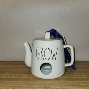 Rae Dunn by Magenta Ceramic Tea Pot Birdhouse (White/Grow)